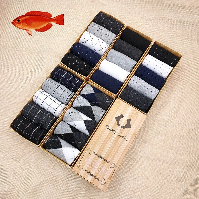 5 Pairs Breathable Men's Autumn/winter Polyester Cotton Plain Color Medium Tube Commercial Simple Casual Gift Boxes Socks