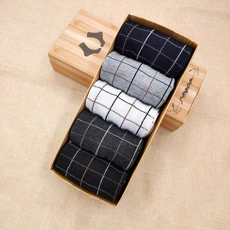 5 Pairs Breathable Men's Autumn/winter Polyester Cotton Plain Color Medium Tube Commercial Simple Casual Gift Boxes Socks
