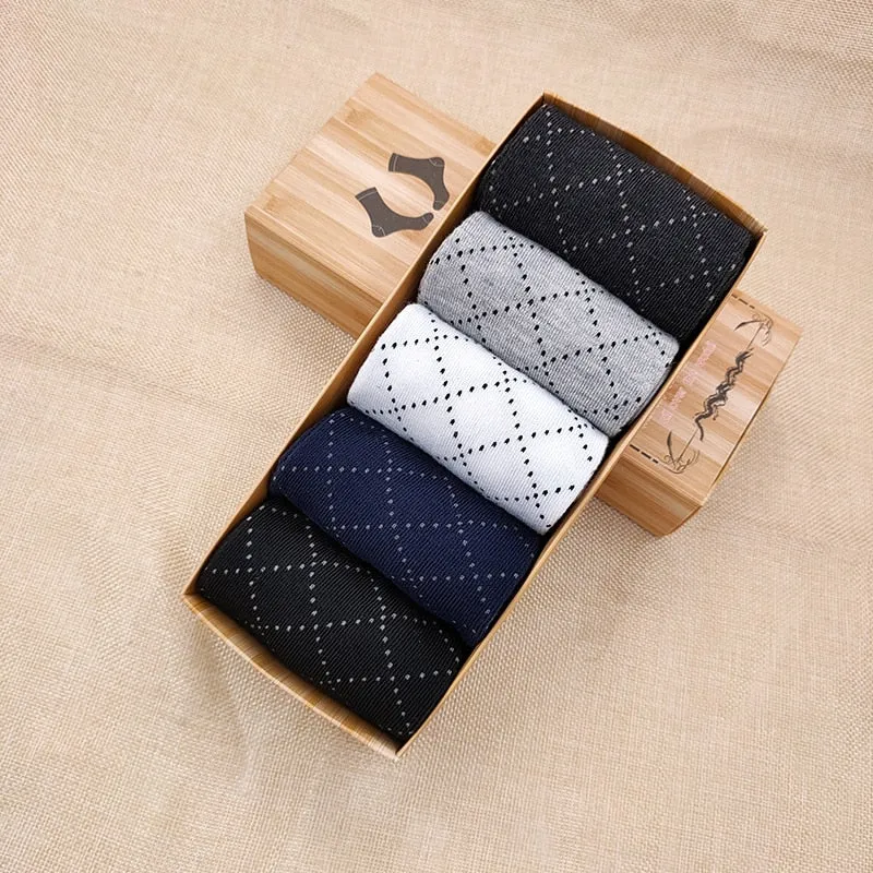 5 Pairs Breathable Men's Autumn/winter Polyester Cotton Plain Color Medium Tube Commercial Simple Casual Gift Boxes Socks