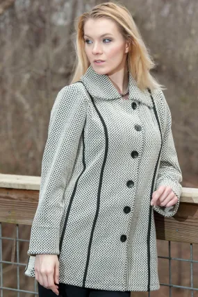 Sure! Heres an optimized title for the e-commerce product:

Stylish Avery Weave Jacket – Cozy & Versatile Outerwear for All Seasons